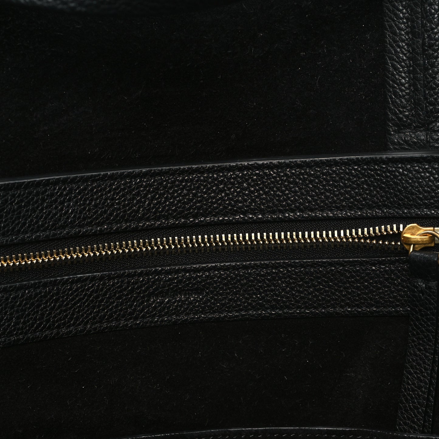 Soft Grained Calfskin Small Belt Cabas Phantom Black