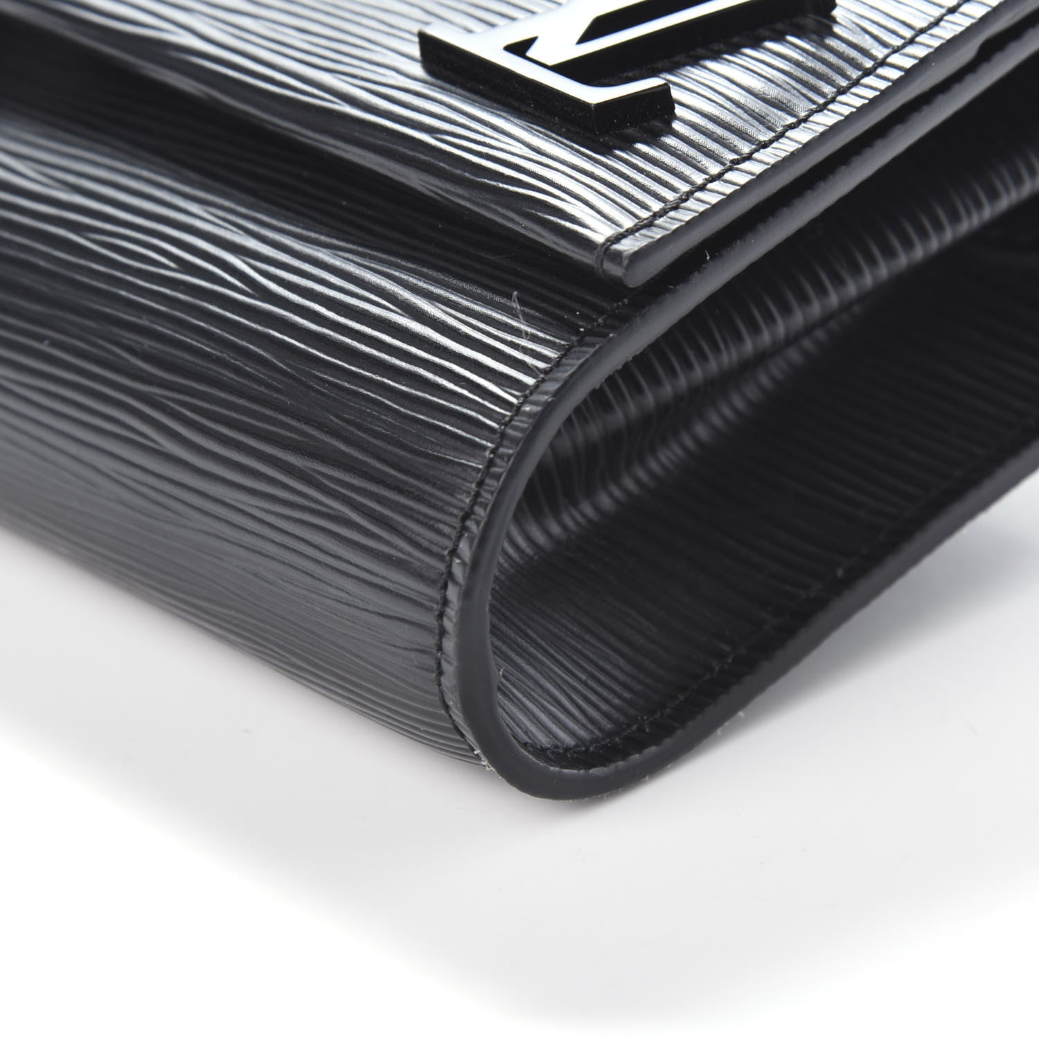 Louis Vuitton Epi Clery Black 8 of 8