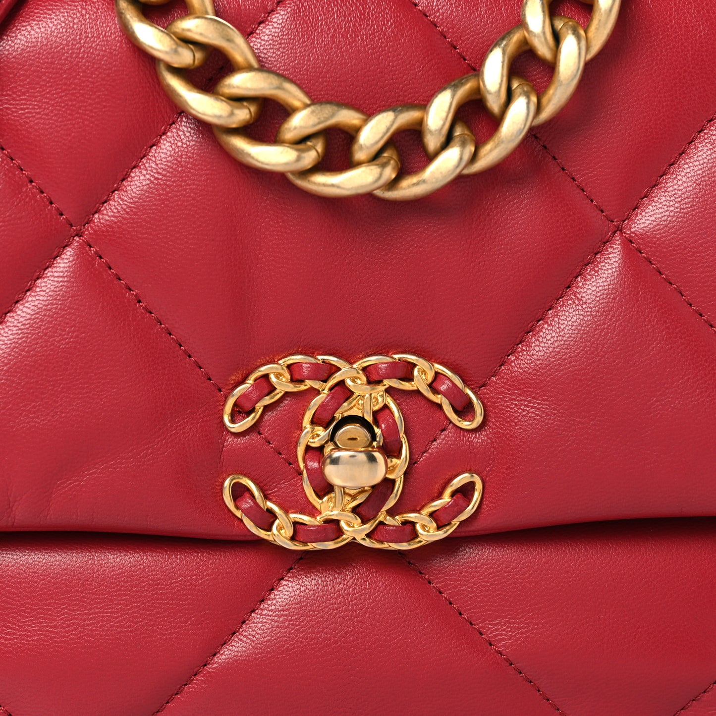 Lambskin Quilted Medium Chanel 19 Flap Red