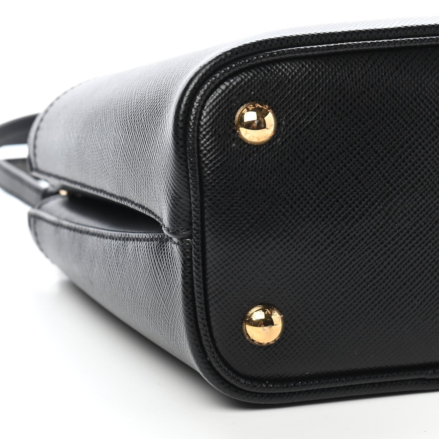 Saffiano Cuir Small Panier Bucket Bag Black Fuoco