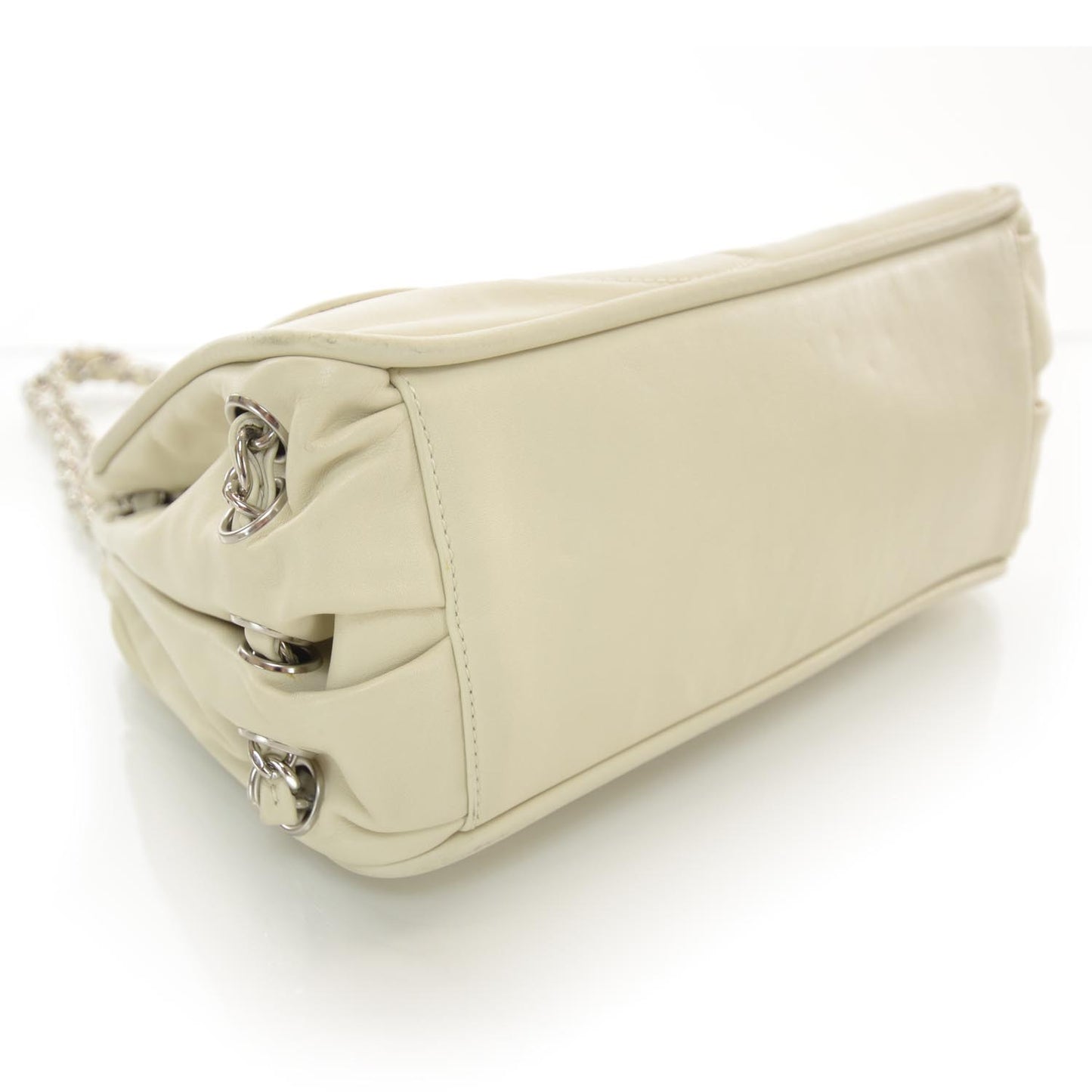 Leather Diagonal Ligne Flap