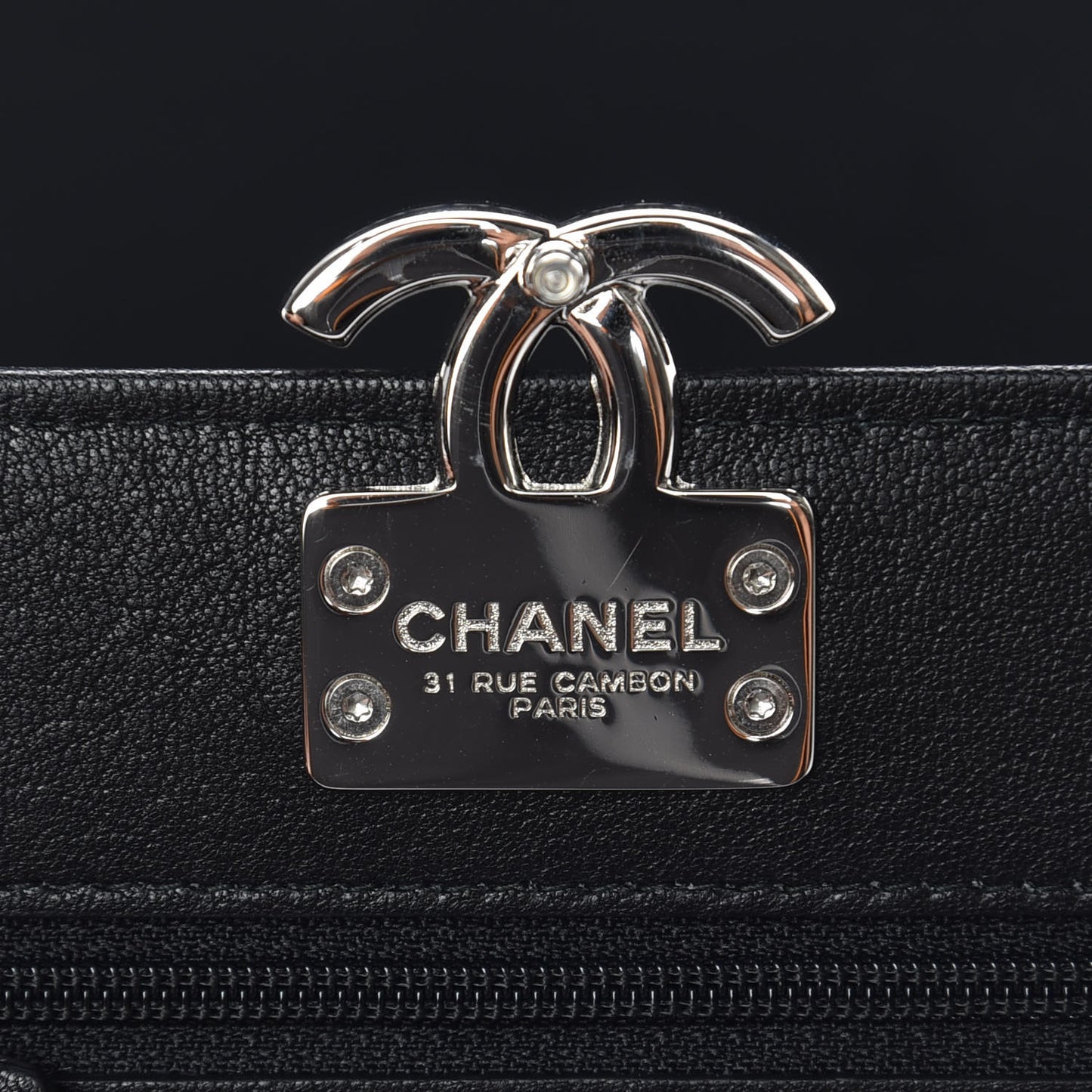 Lambskin Quilted CC Box Wallet On Chain WOC Black