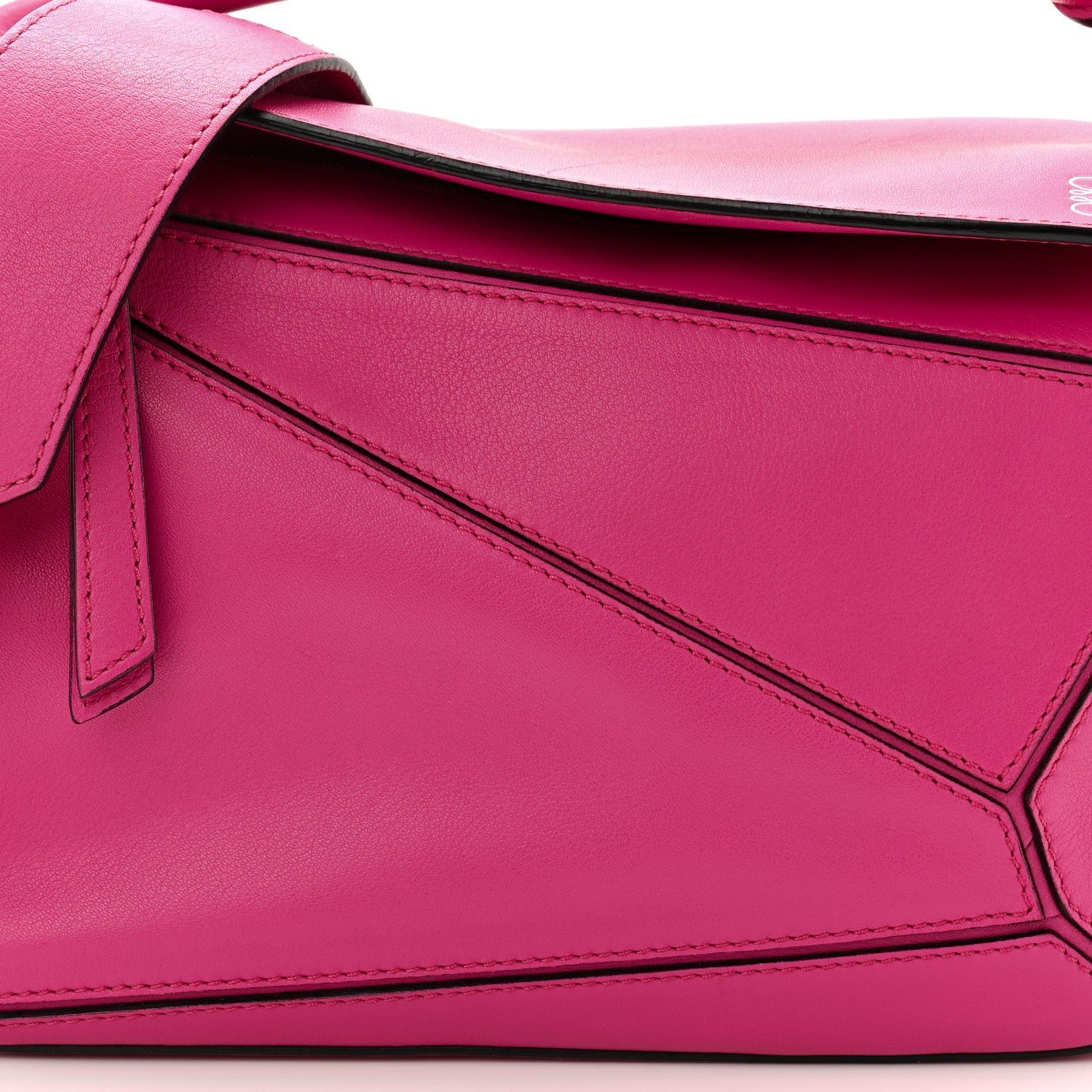 Loewe Calfskin Small Puzzle Bag Fuchsia 1827513 – FASHIONPHILE