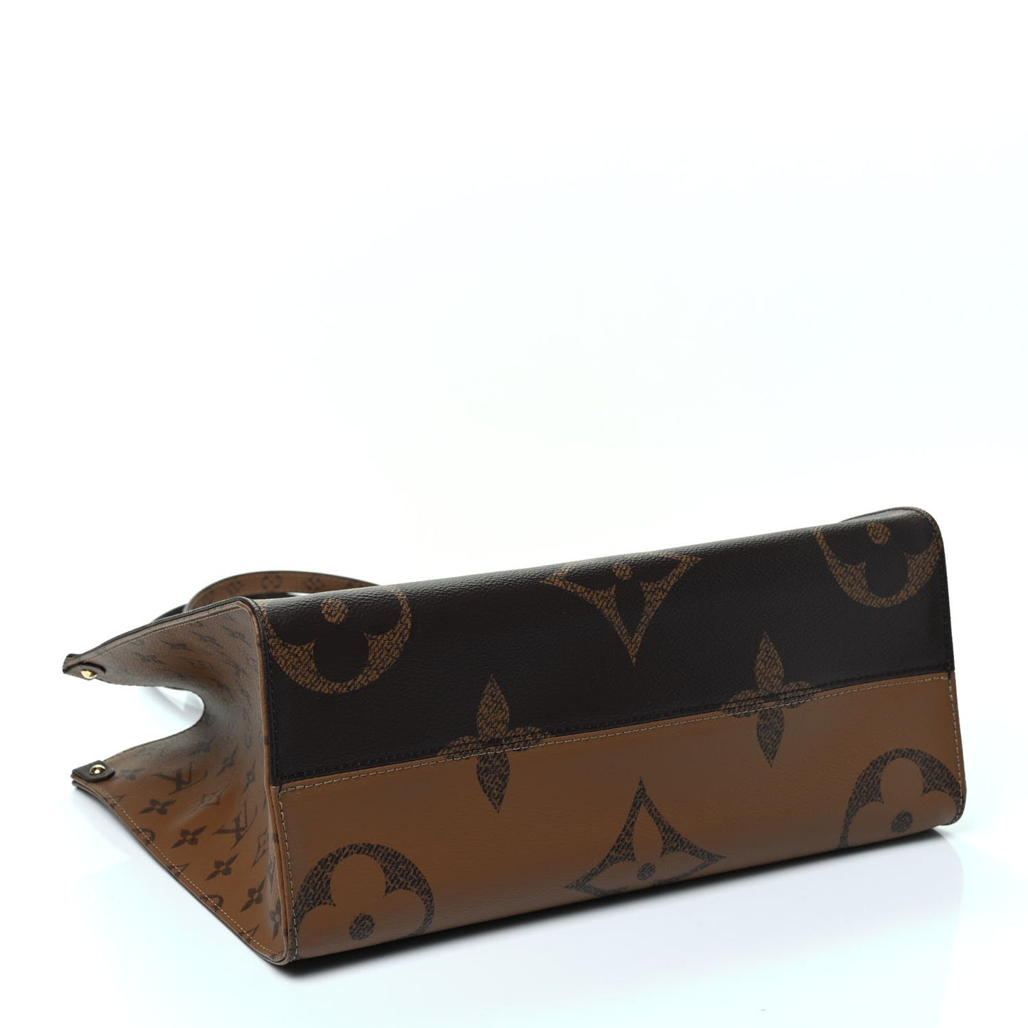Reverse Monogram Giant Onthego MM