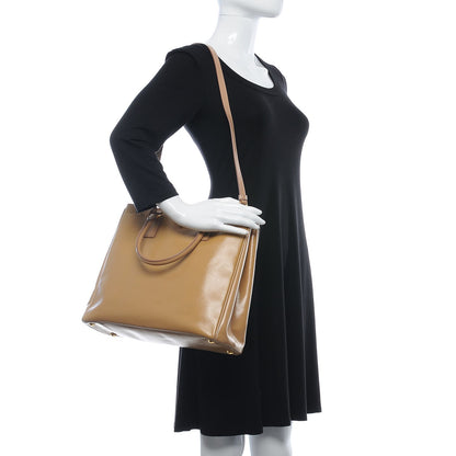 Prada Saffiano Vernice Tote 2 of 17