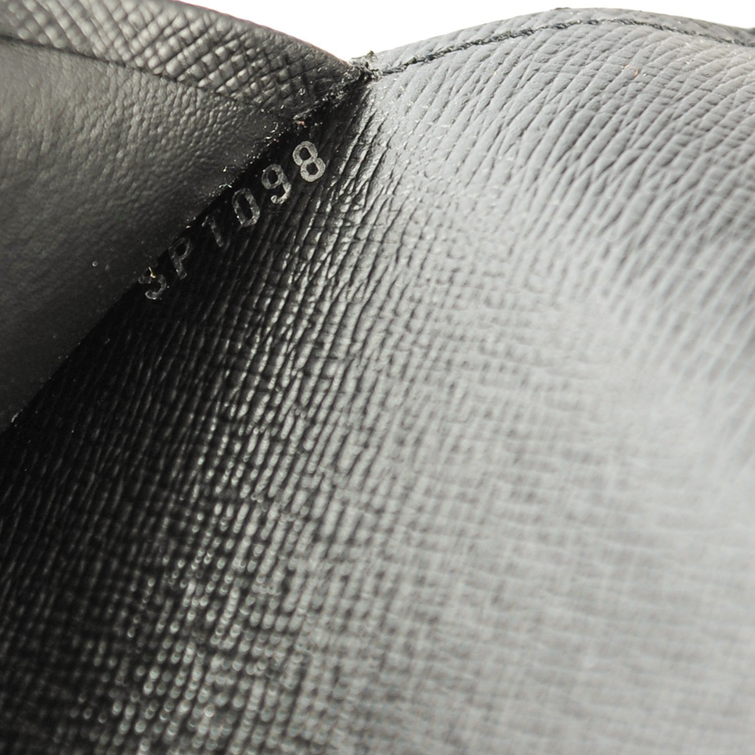 Louis Vuitton Epi Medium Ring Agenda Cover Black 7 of 7