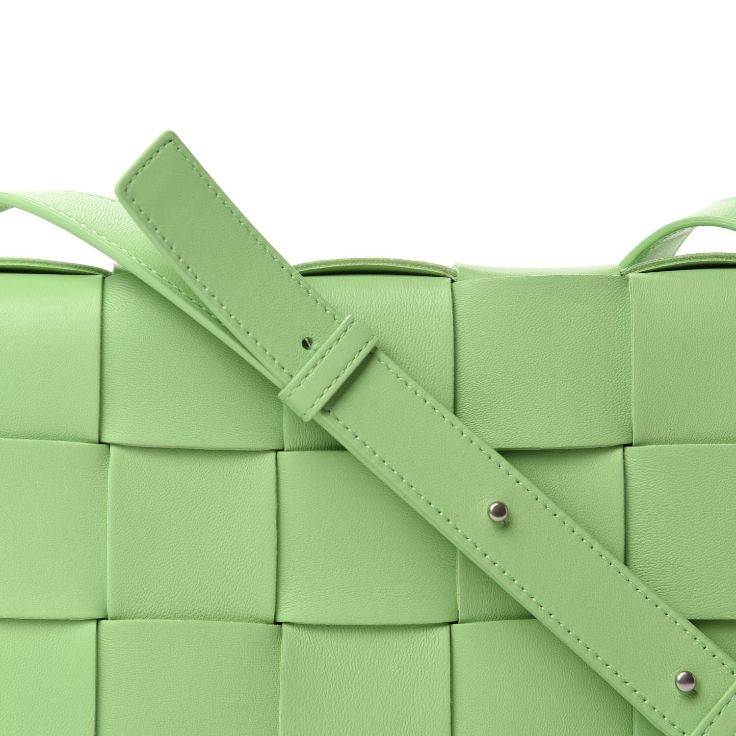 Bottega Veneta Nappa Maxi Intreccio Cassette Bag Pistachio 10 of 10