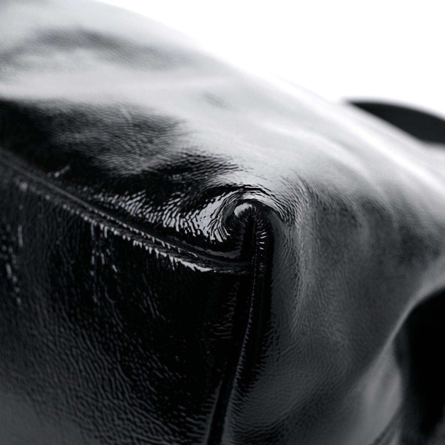 Patent Medium Soho Chain Shoulder Bag Black