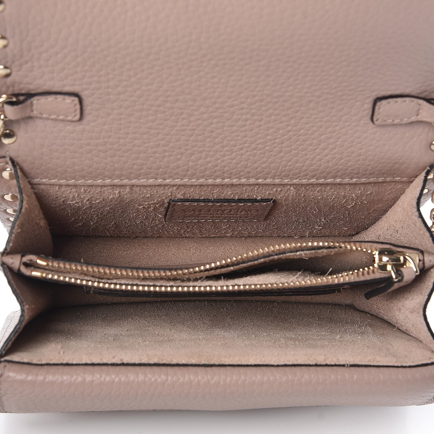 Pebbled Calfskin Rockstud Wallet on Chain Poudre