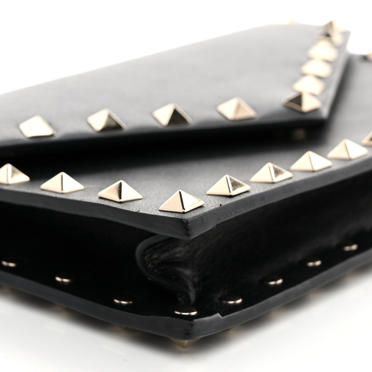 Vitello Rockstud Envelope Wallet on Chain Black