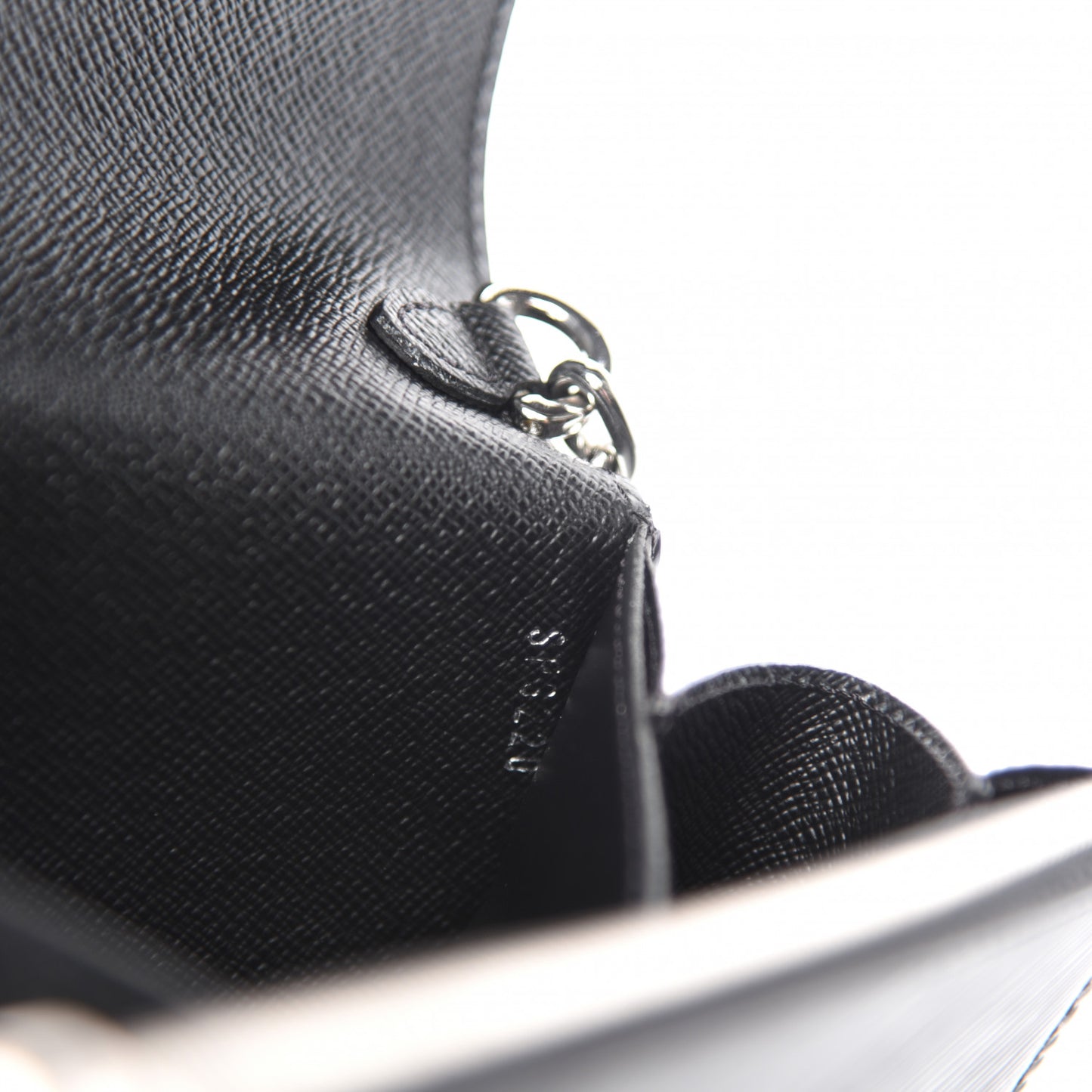 Epi Twist Chain Wallet Black