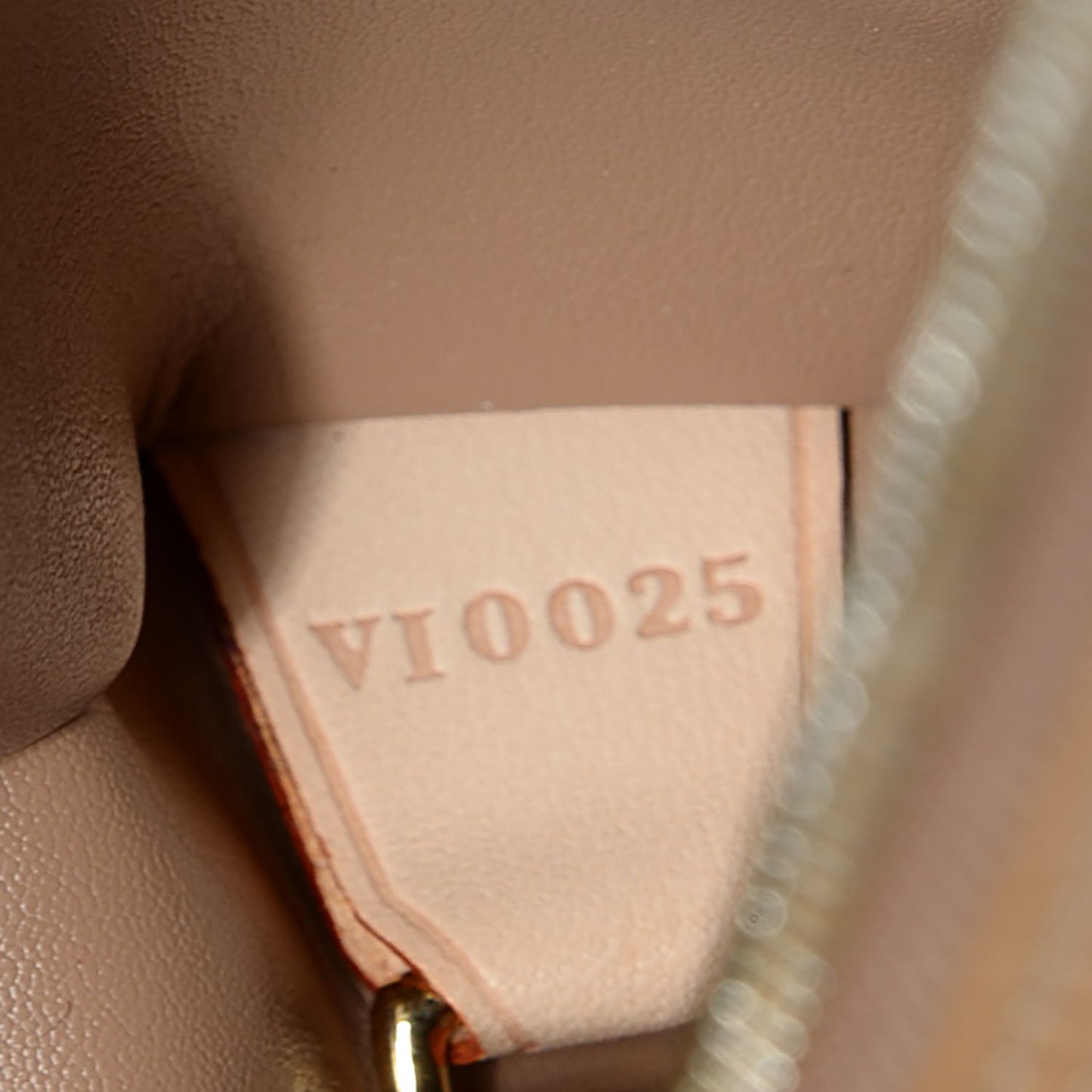 Vernis Bedford Beige