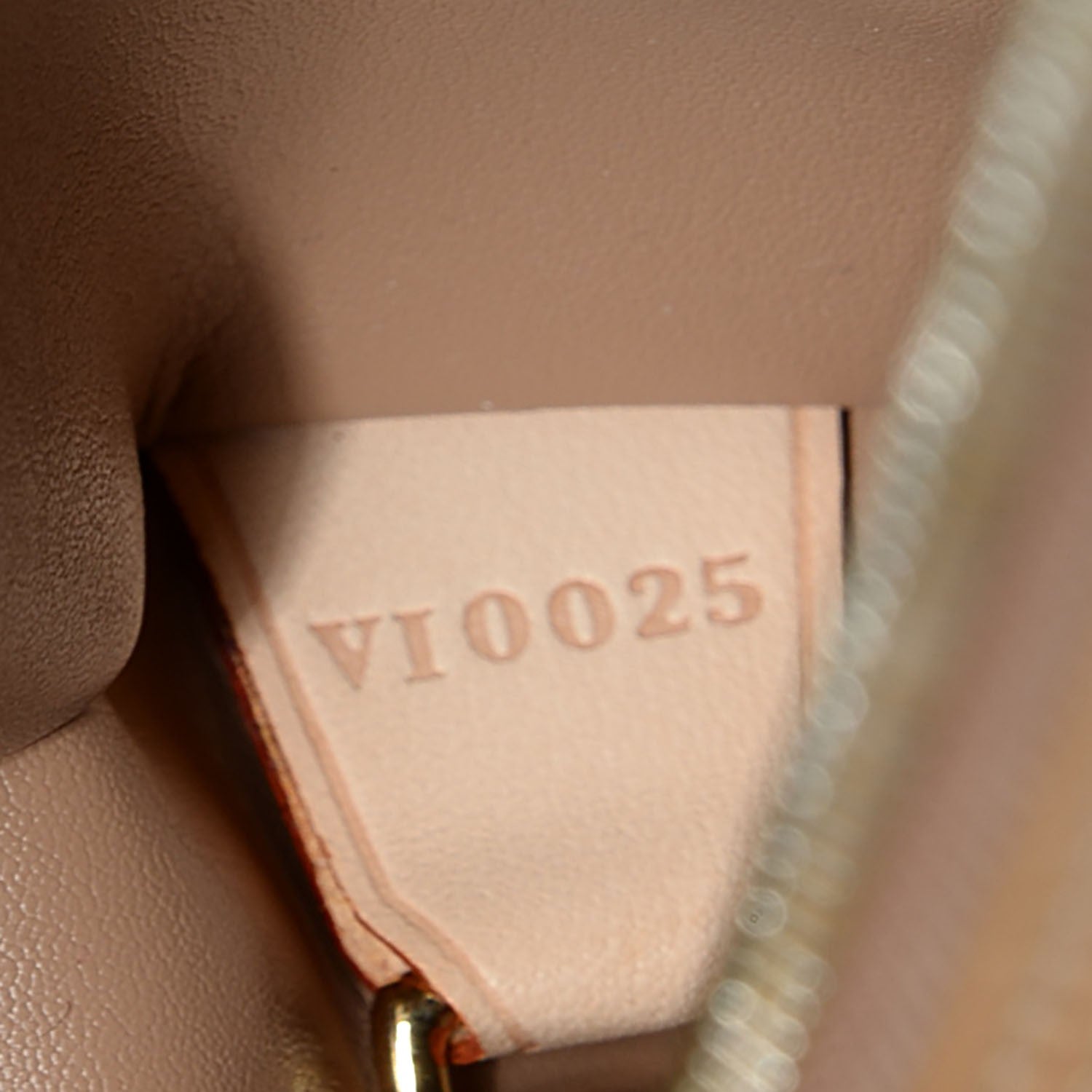 Louis Vuitton Vernis Bedford Beige 7 of 7