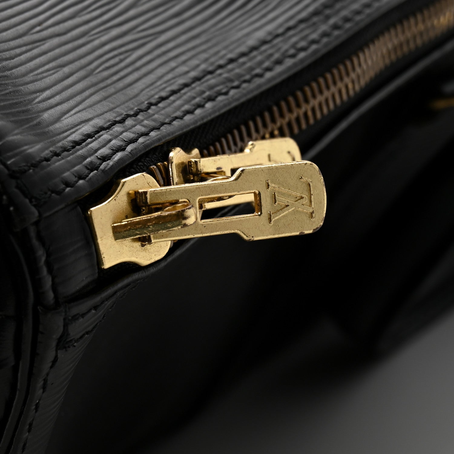 Louis Vuitton Epi Keepall 45 Black 12 of 15