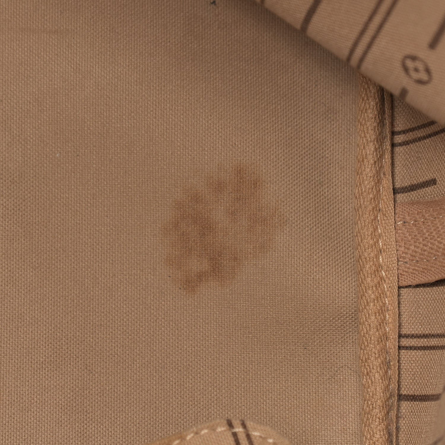 Louis Vuitton Monogram Neverfull MM 13 of 15