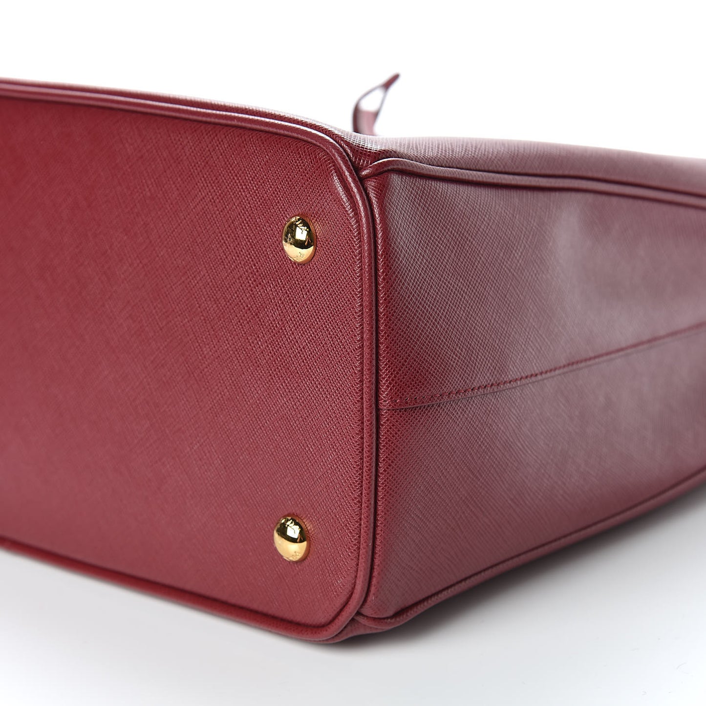 Saffiano Lux Medium Tote Cherry
