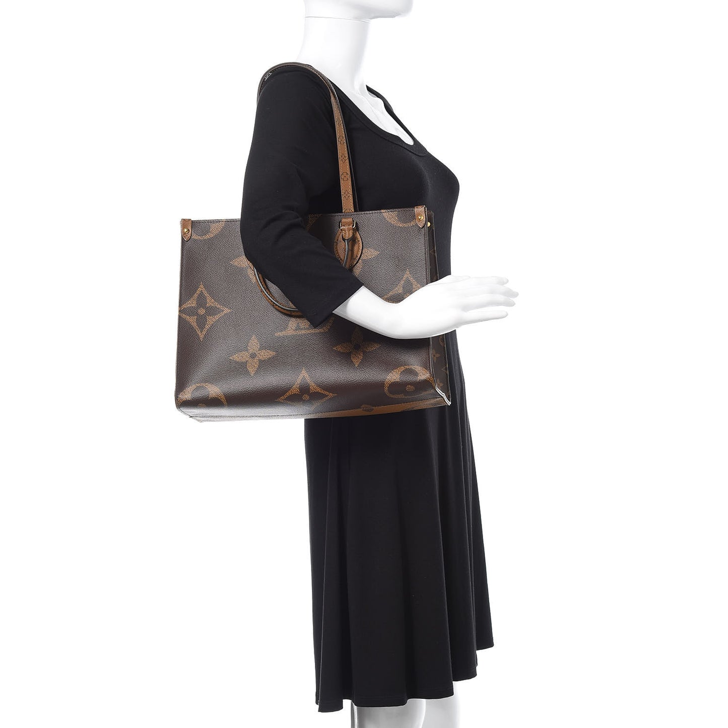 Reverse Monogram Giant Onthego MM