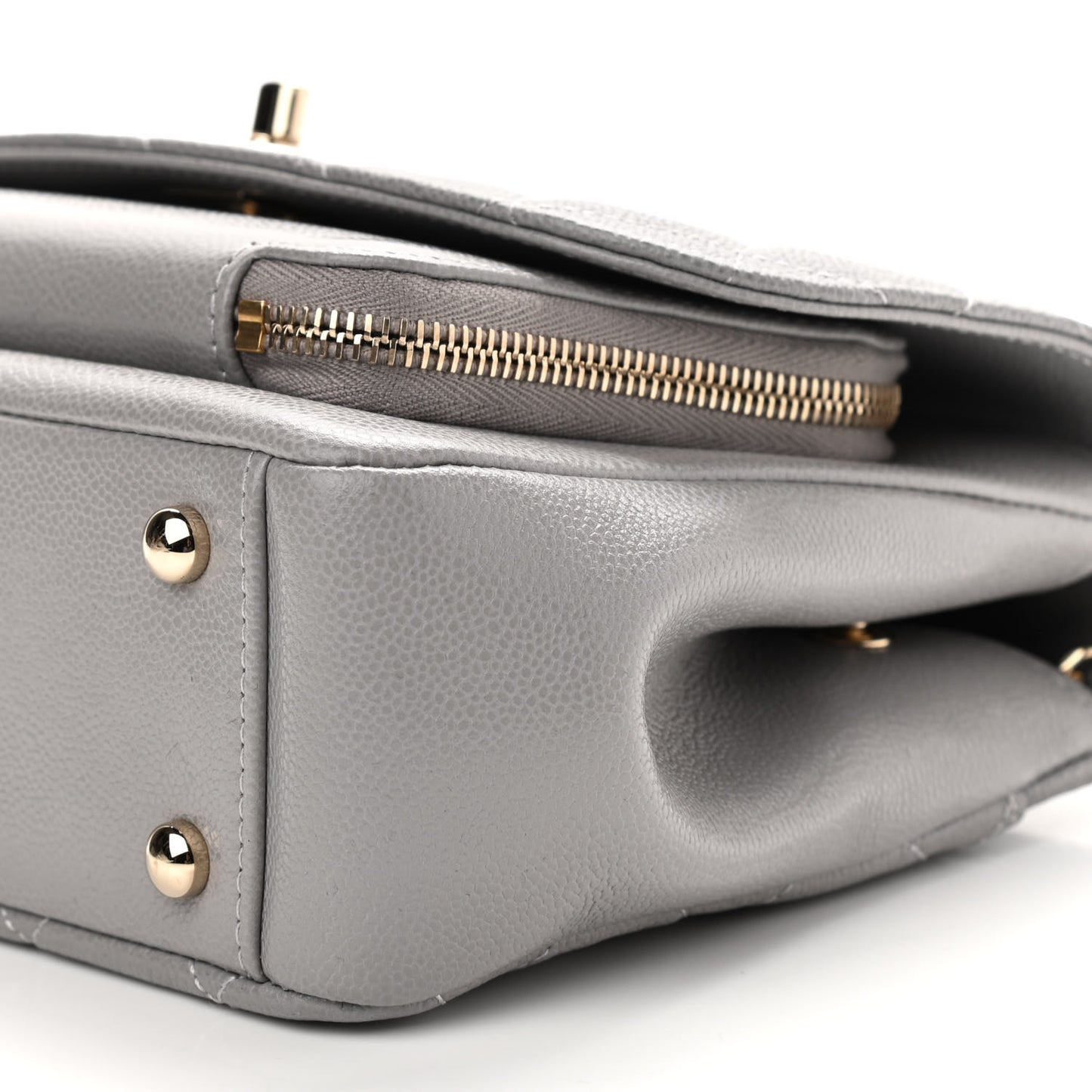 Caviar Quilted Medium Business Affinity Flap Grey