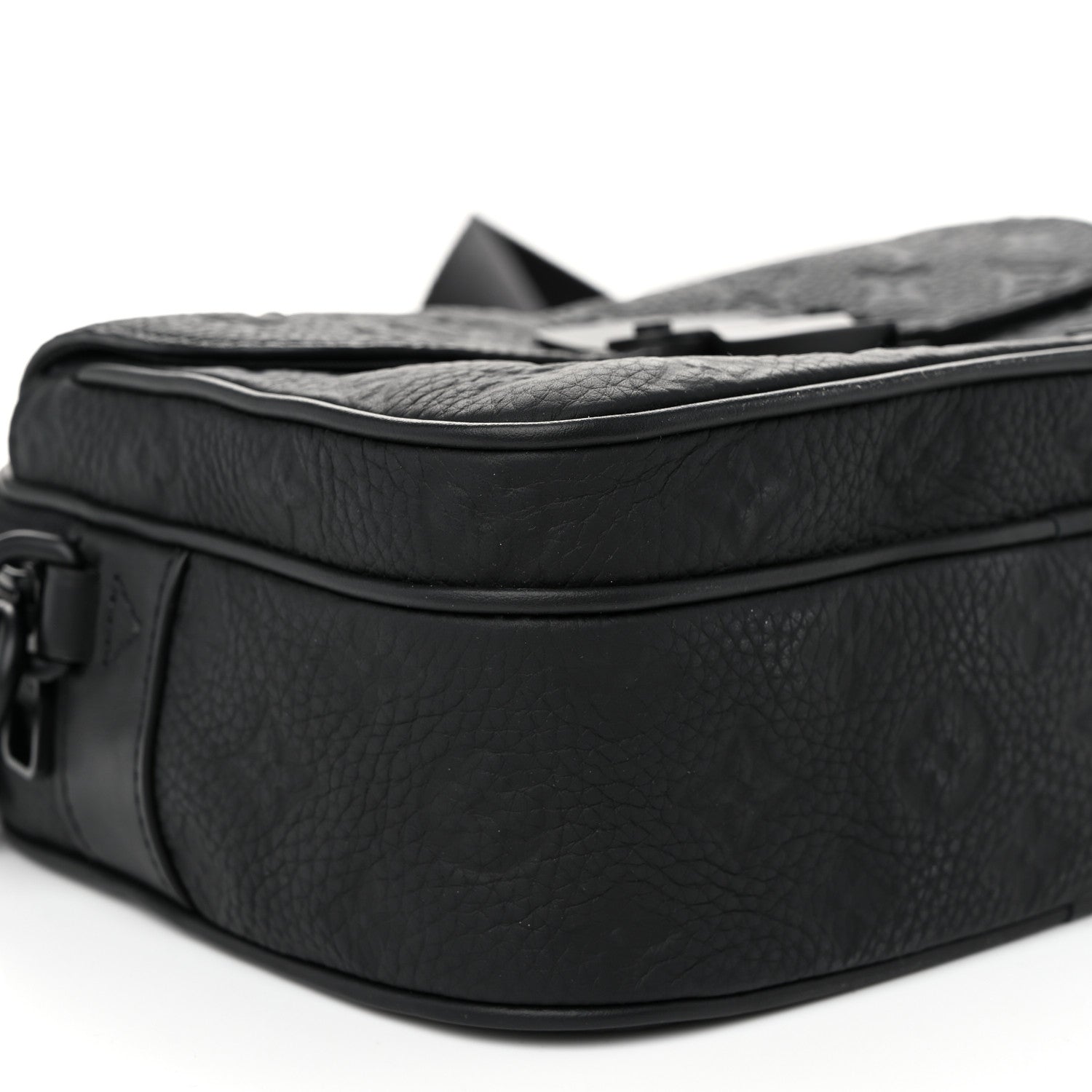 Louis Vuitton Taurillon Monogram S Lock Messenger Black 8 of 10