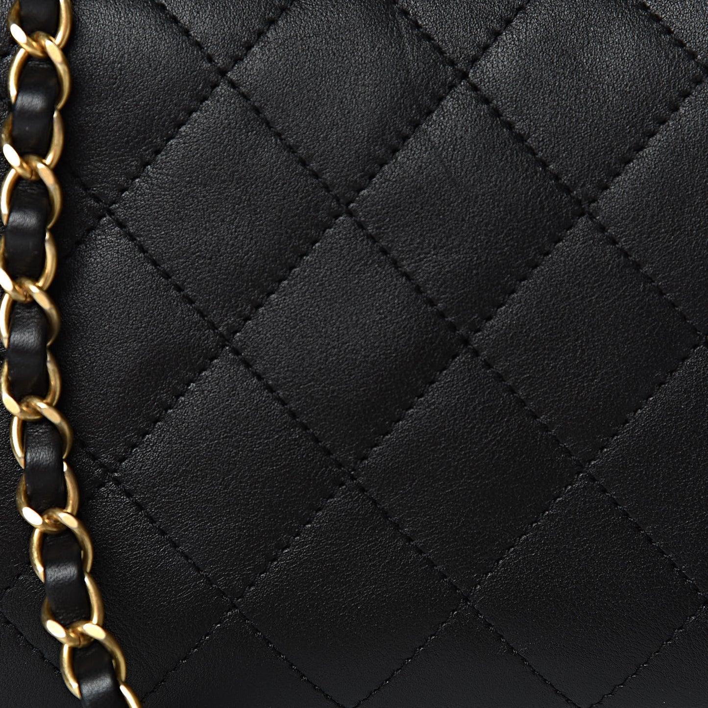 Calfskin Quilted Enchained Flap Black