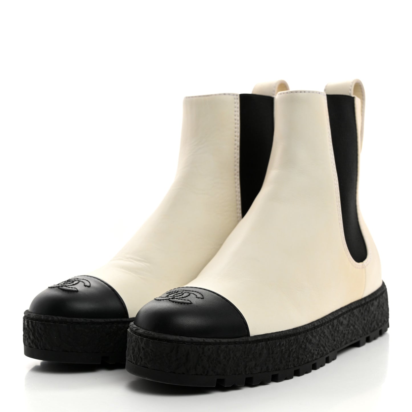 Calfskin Cap Toe CC Ankle Boots 38 White Black