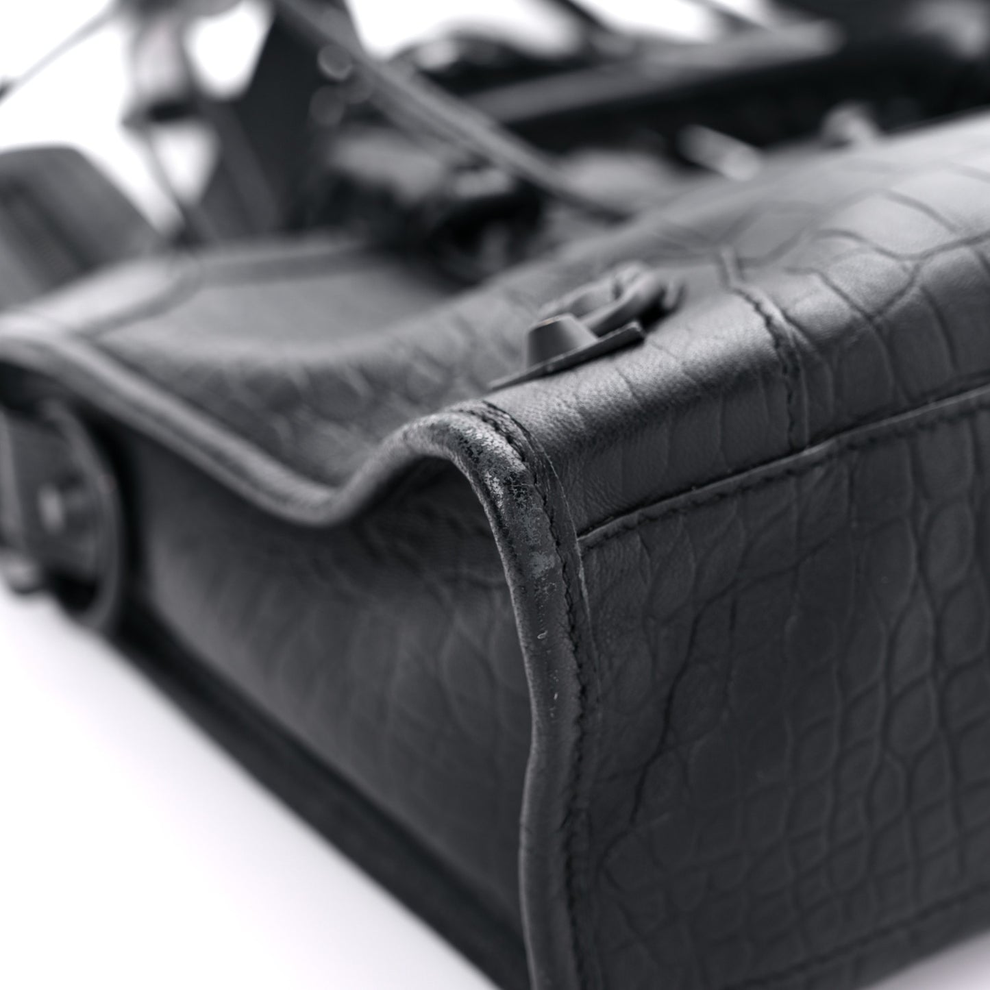 Matte Supple Lambskin Crocodile Embossed Classic Black Hardware S City Black