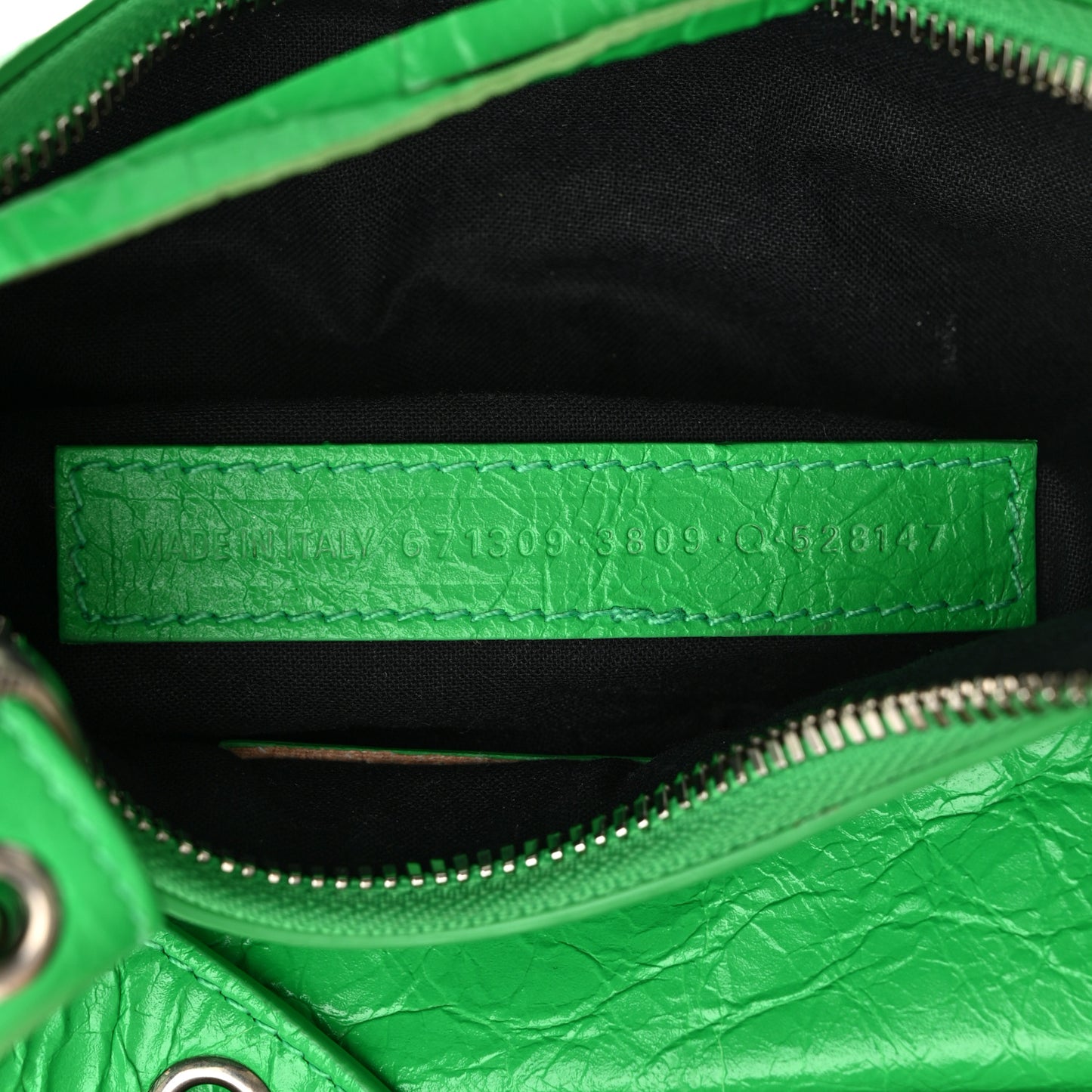 Agneau Arena Le Cagole Shoulder Bag XS Vivid Green