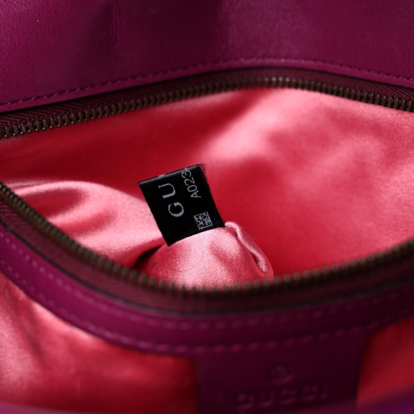 Velvet Matelasse Medium GG Marmont Shoulder Bag Fuchsia Violet Cyclamen