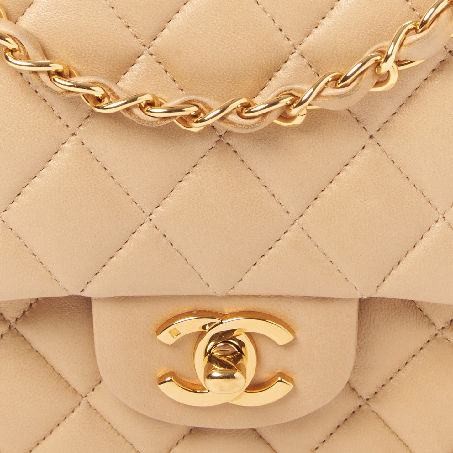 Lambskin Quilted Medium Double Flap Beige