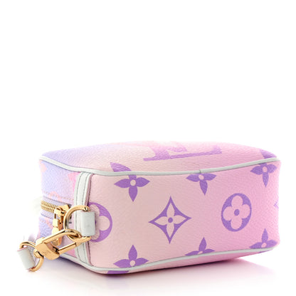 Louis Vuitton Monogram Giant Spring In The City Wapity Case Sunrise Pastel 4 of 7