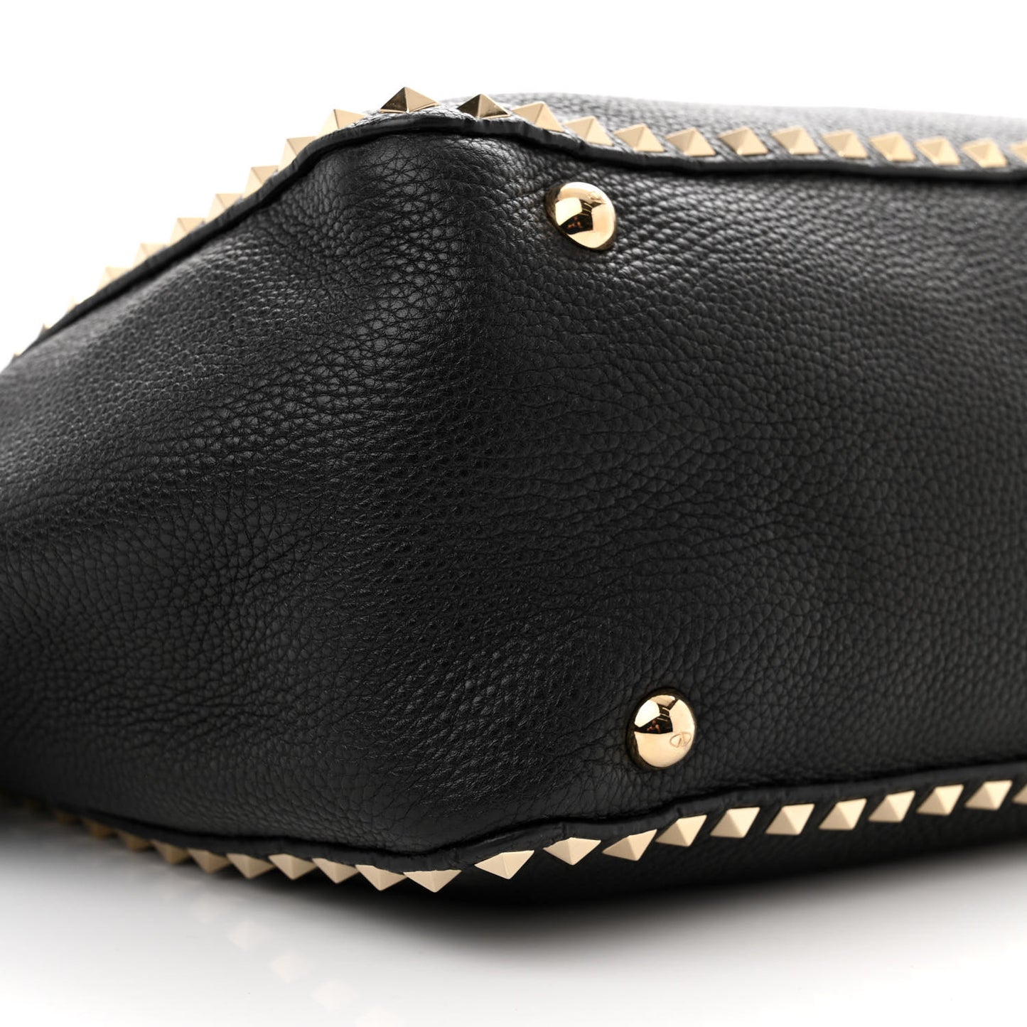 Pebbled Calfskin Medium Rockstud Tote Black