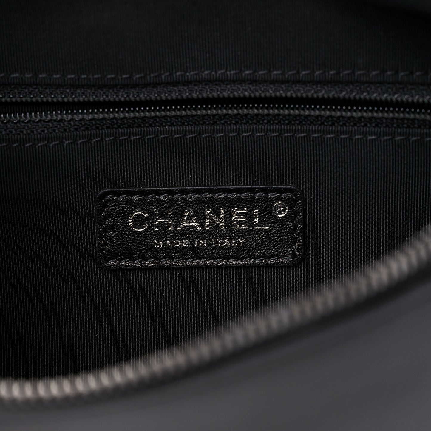 Calfskin Chain 20s Signe Waist Bag Black
