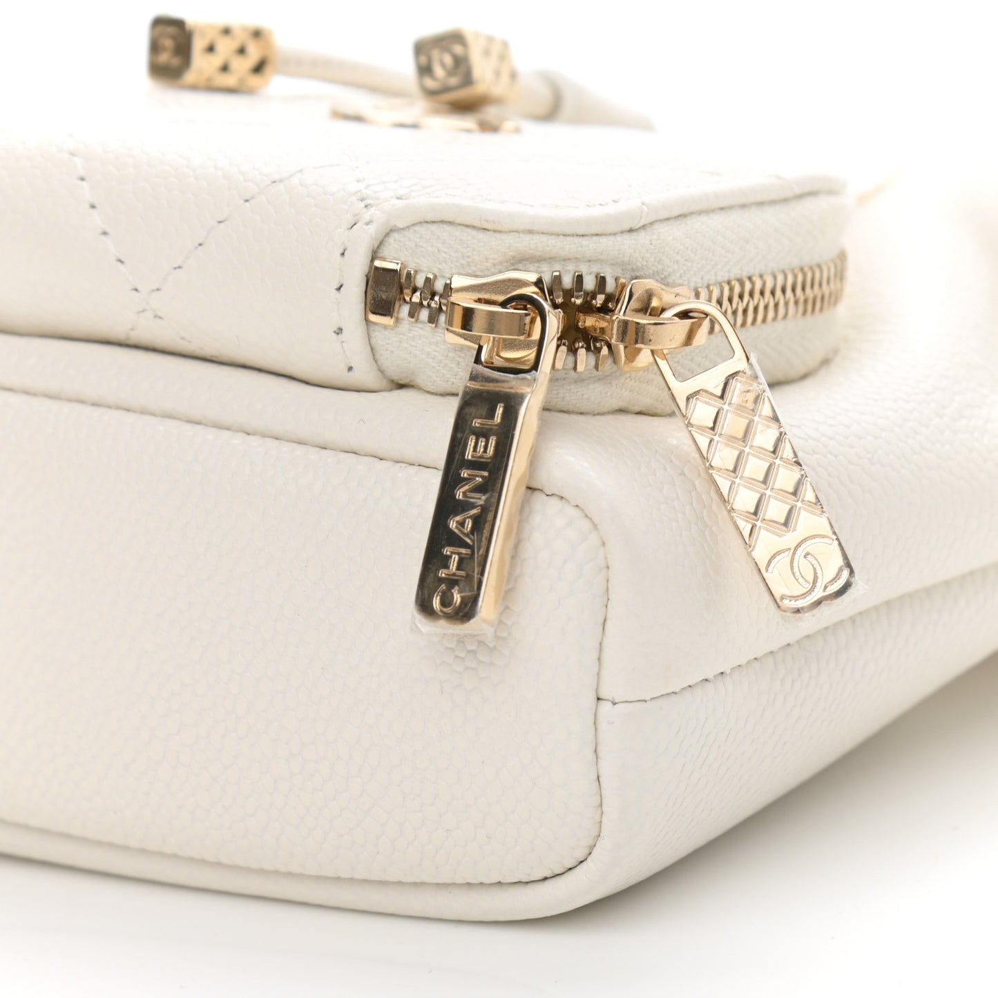 Caviar Quilted Mini CC Pocket Bucket Bag White