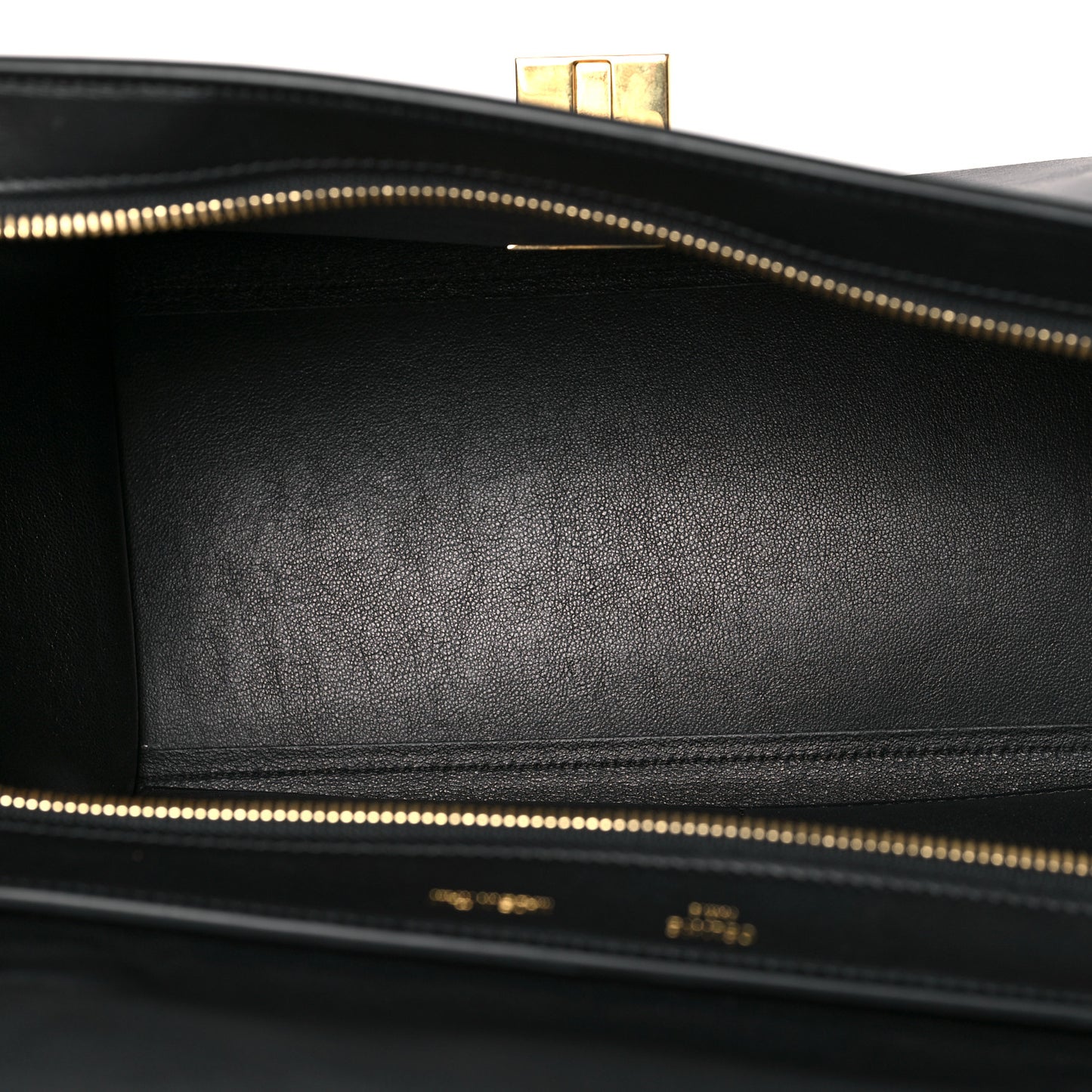 Bullhide Calfskin Medium Tri-Color Trapeze Carmin