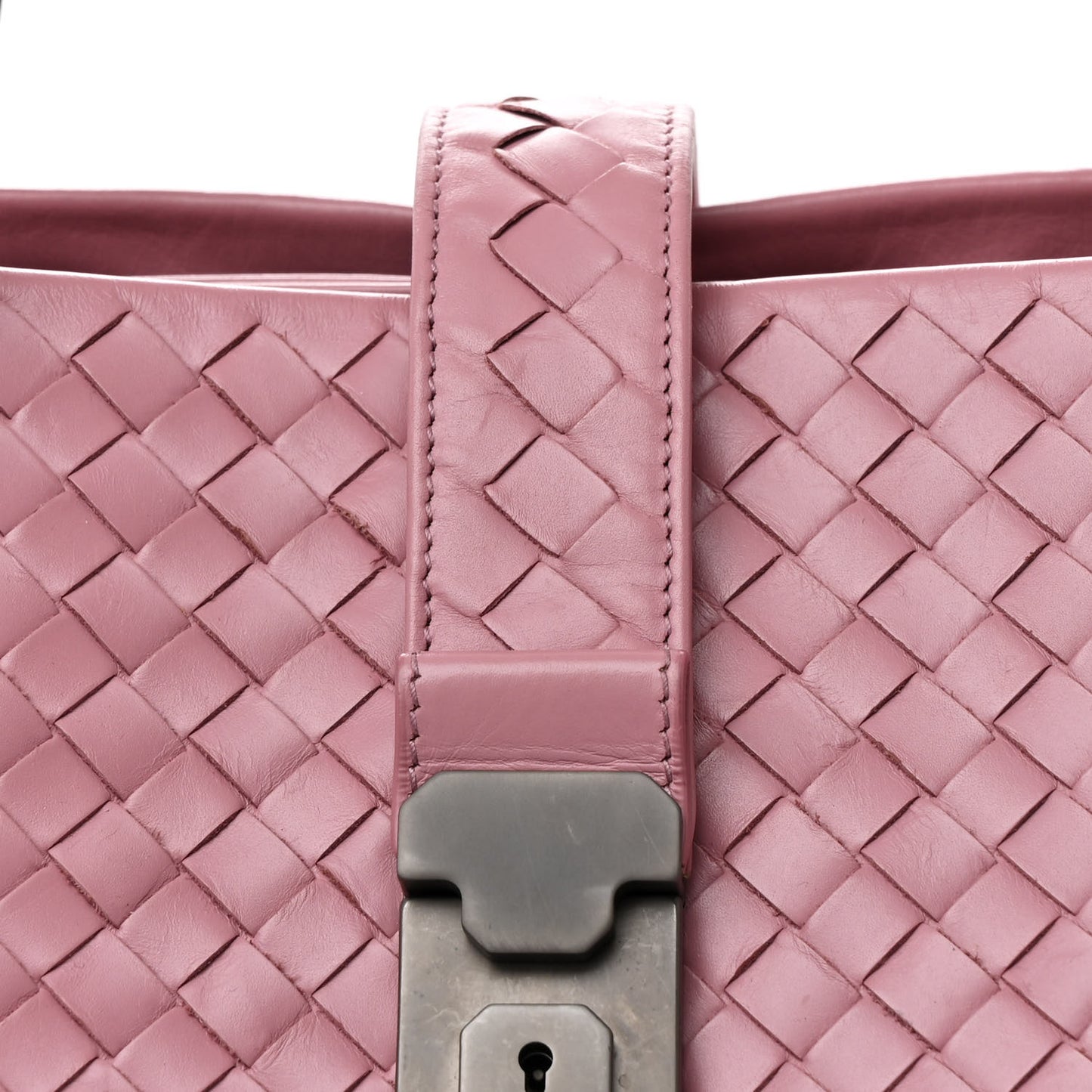 Light Calf Intrecciato Medium Roma Mallow
