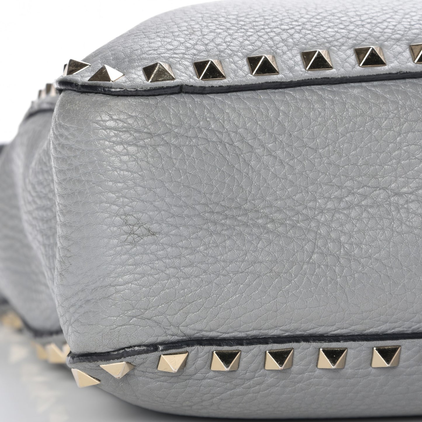 Pebbled Calfskin Small Rockstud Flip-Lock Messenger Bag Light Stone