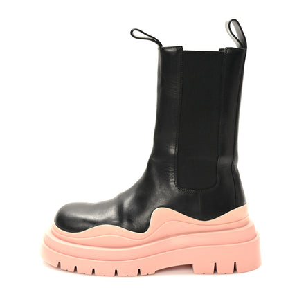 Bottega Veneta Calfskin The Tire Chelsea Boots 38.5 Black Peachy 1 of 6