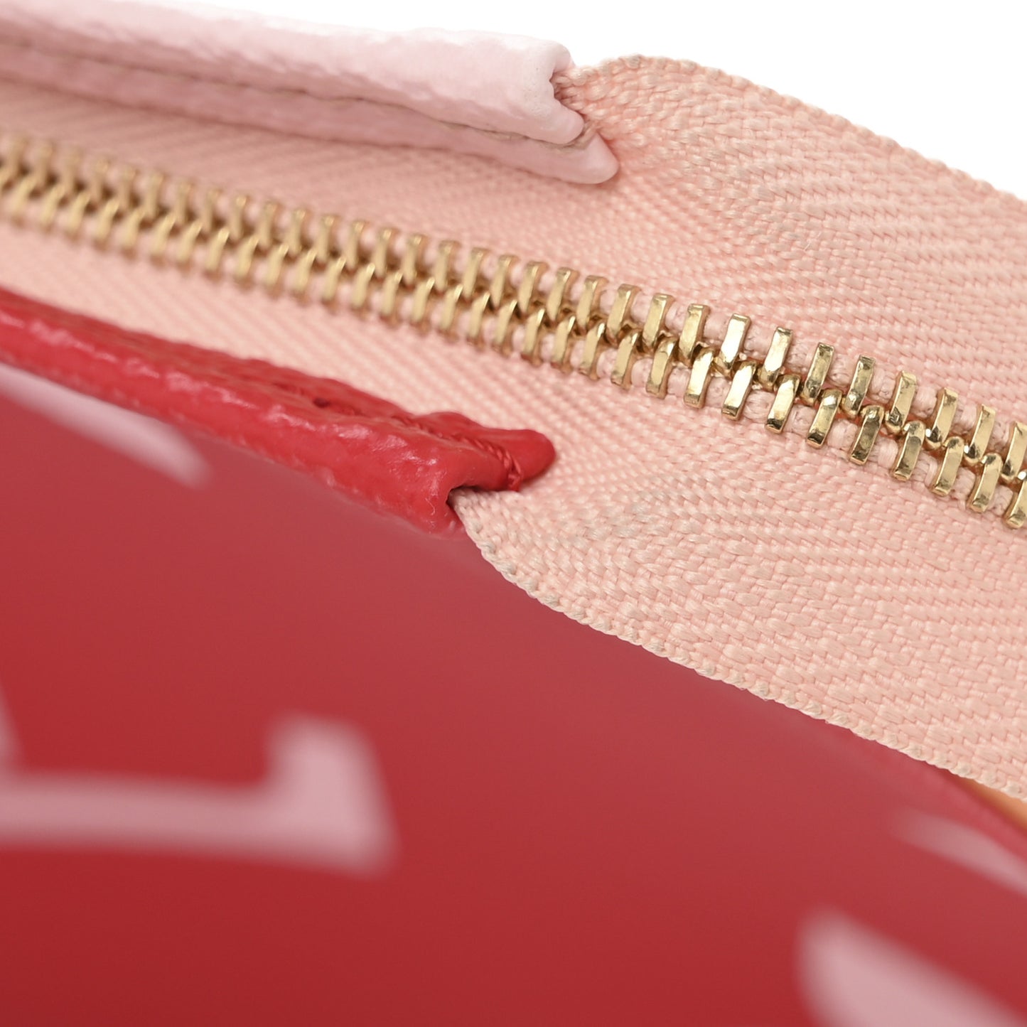 Monogram Giant Toiletry Pouch 26 Rouge