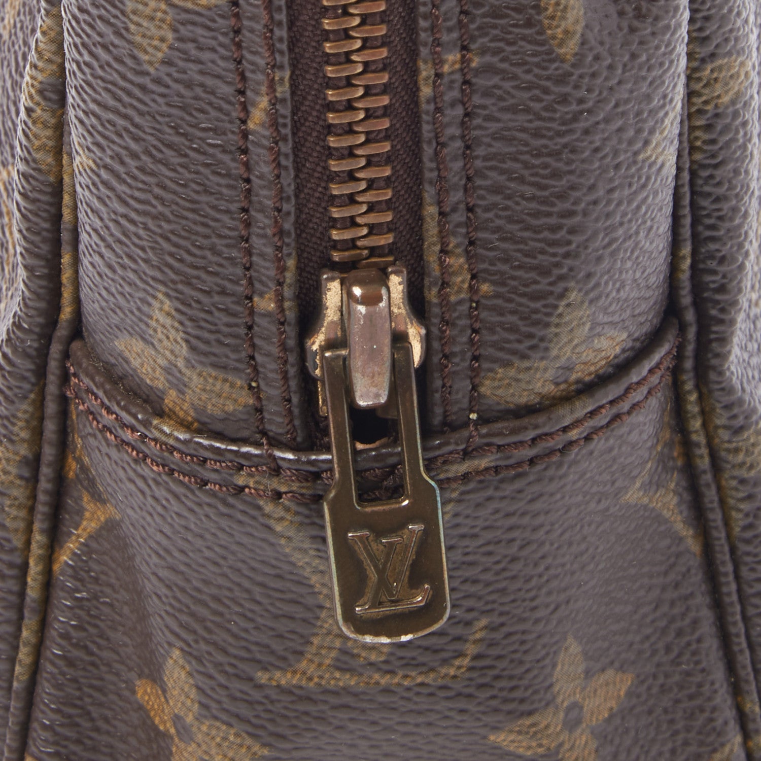 Louis Vuitton Monogram Trousse Toilette 28 8 of 8