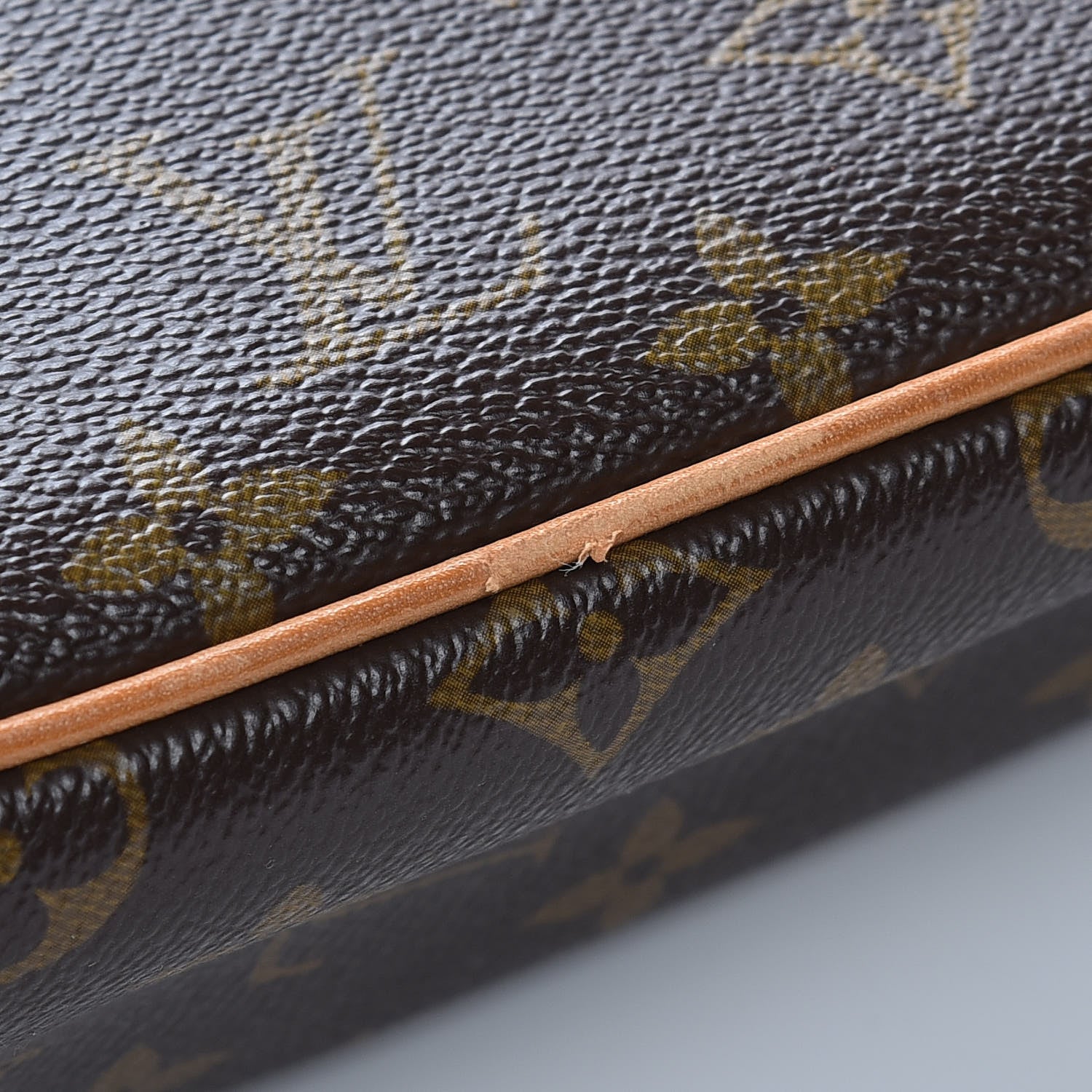 Louis Vuitton Monogram Viva-Cite MM 15 of 15