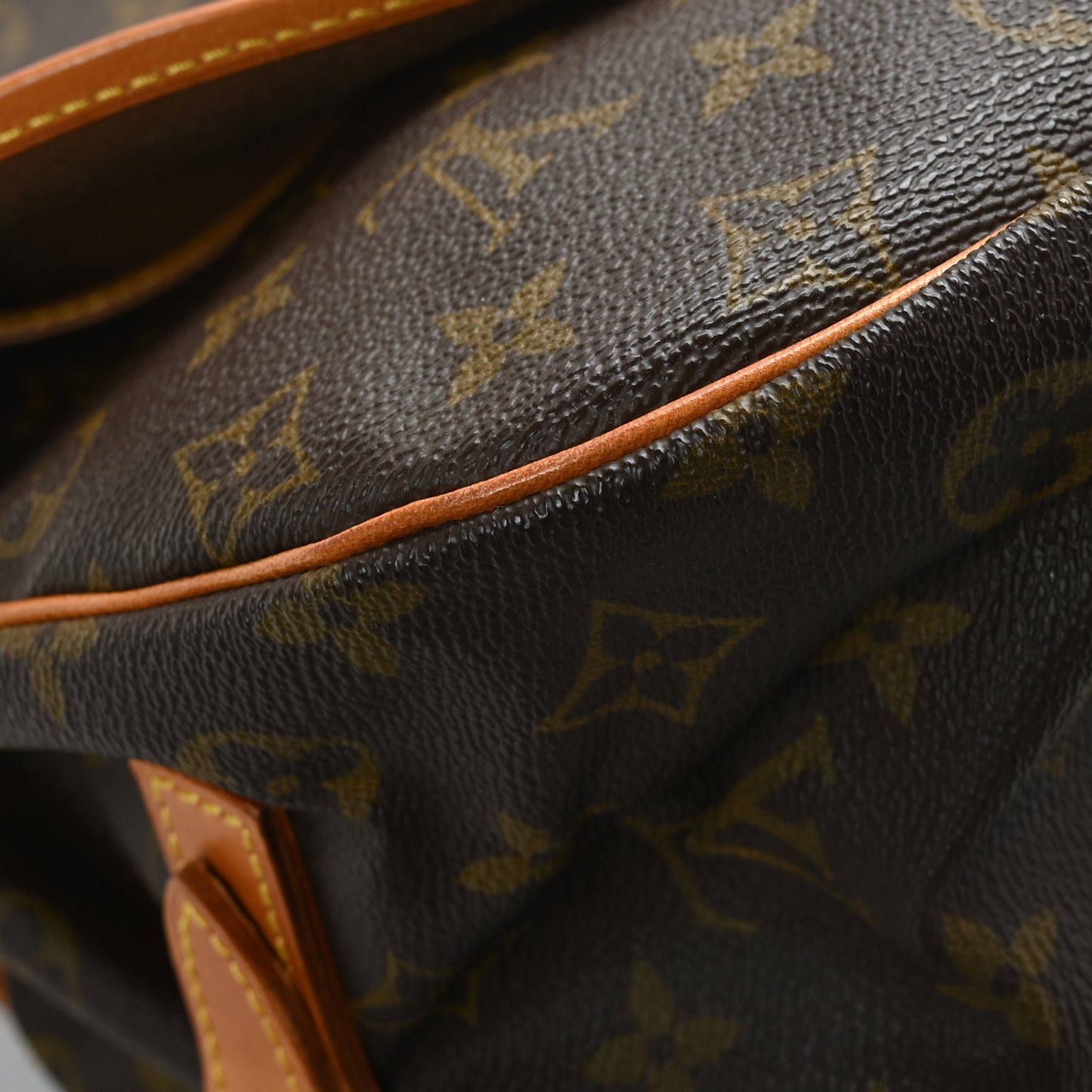 Monogram Saumur 35