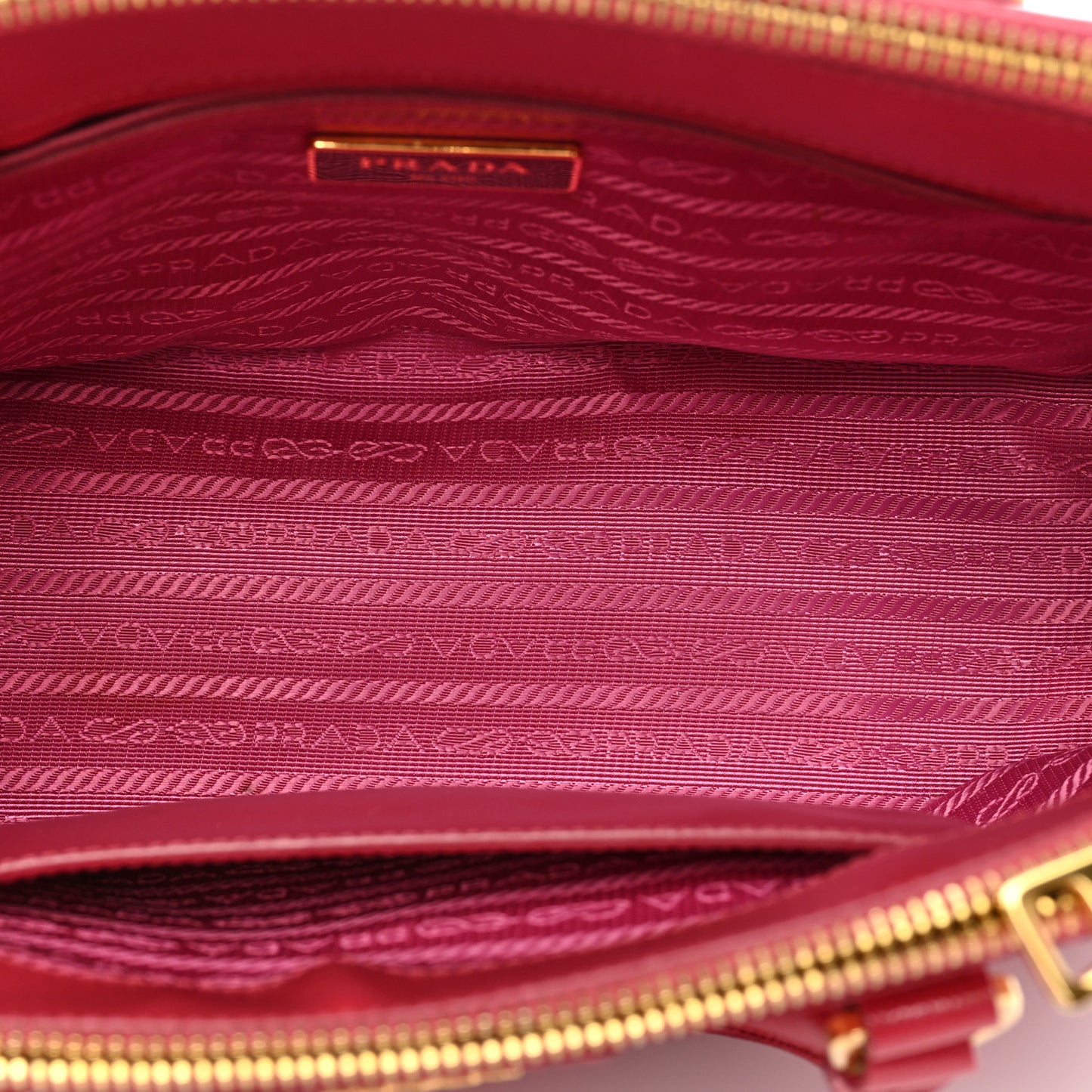 Saffiano Vernice Small Galleria Double Zip Tote Peonia