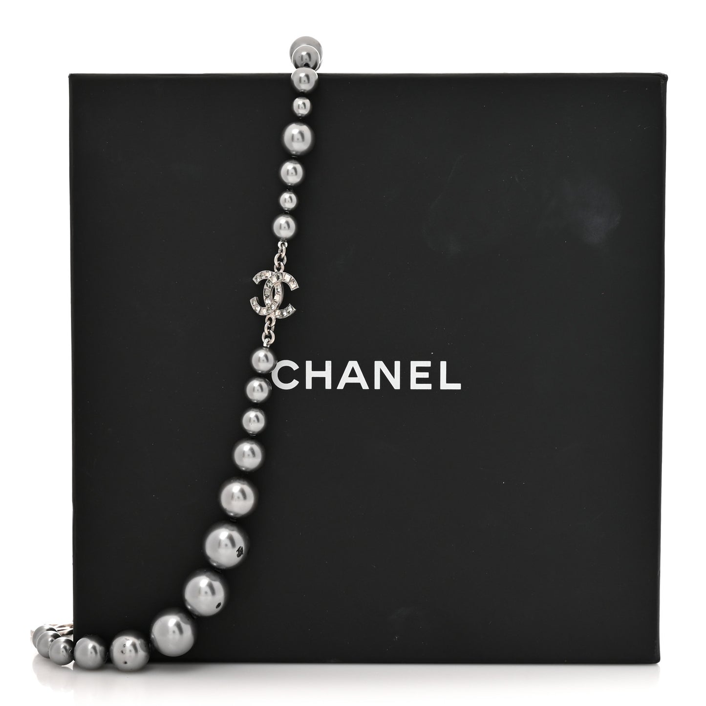 Crystal Baguette Graduated Pearl CC Short Necklace Silver Grey