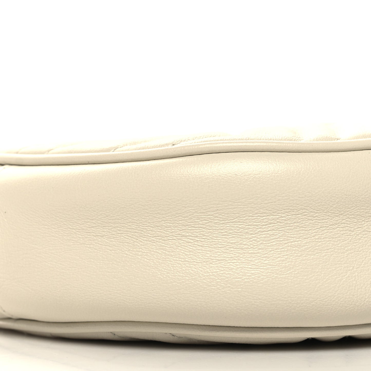 Calfskin Matelasse Mini GG Marmont Round Shoulder Bag White