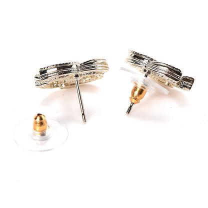 Chanel Pearl CC Earrings Light Gold 3 of 5