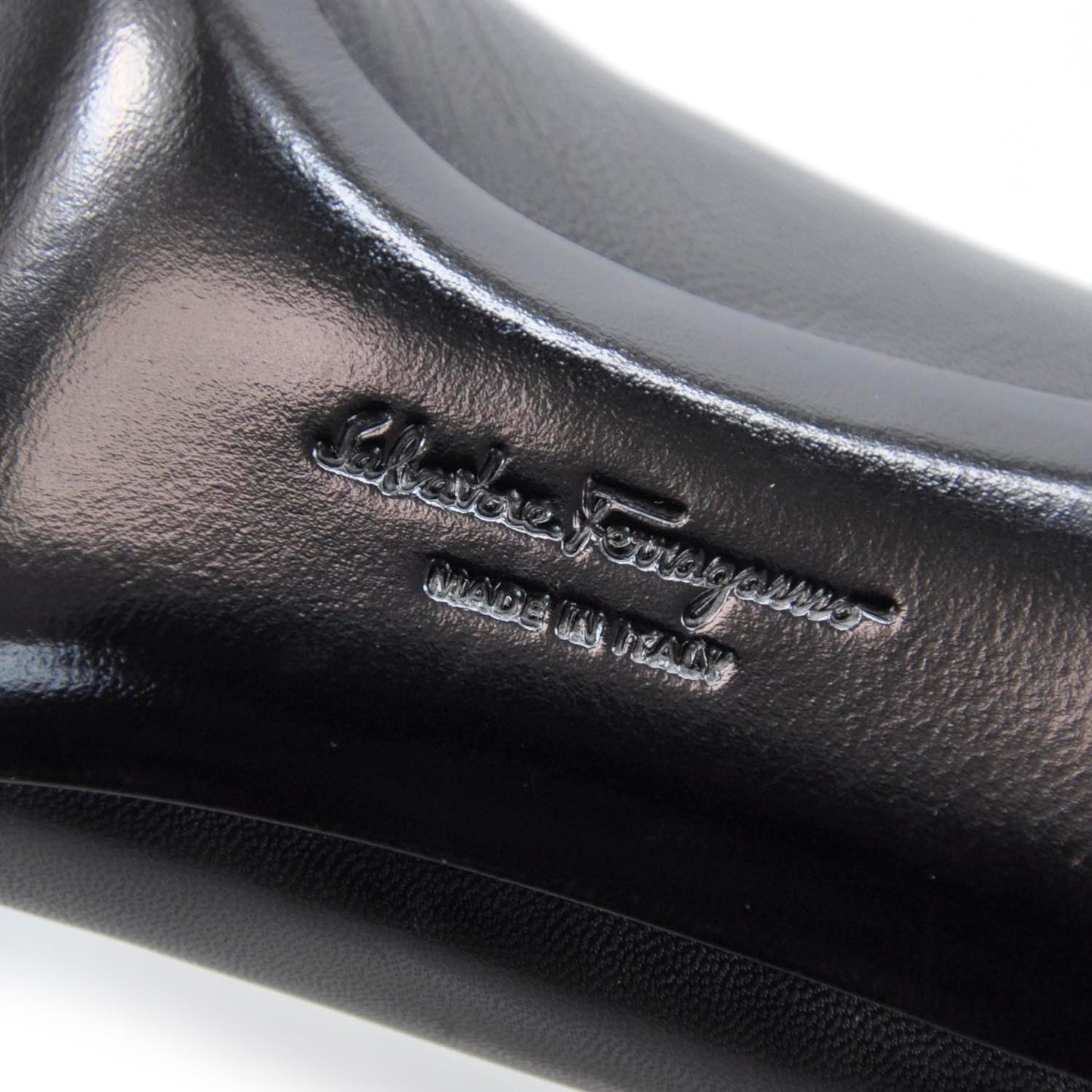 SALVATOREFERRAGAMOLeatherLowHeelsPumps9BBlack