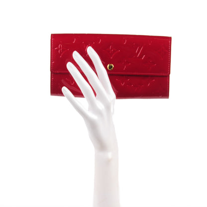 Louis Vuitton Vernis Sarah Wallet Pomme D'Amour 2 of 7