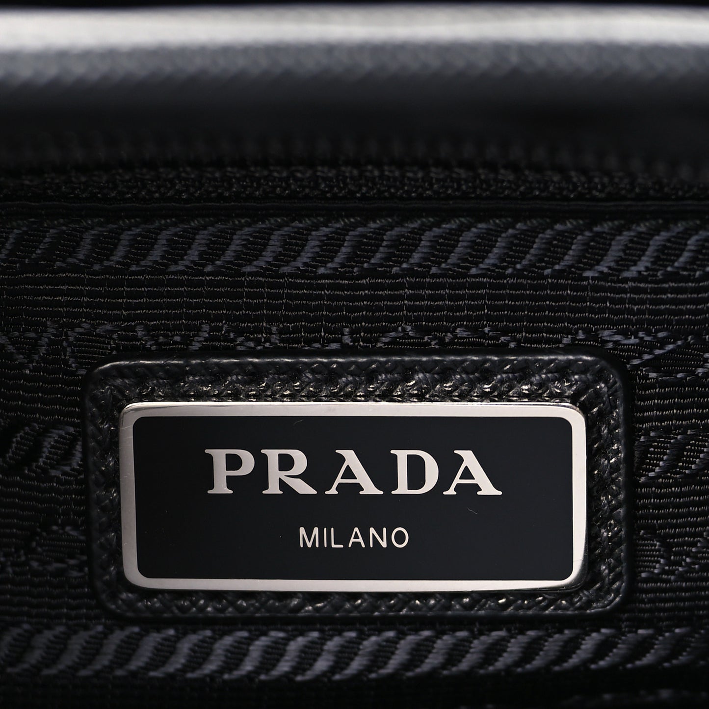 Tessuto Nylon Saffiano Messenger Bag Black