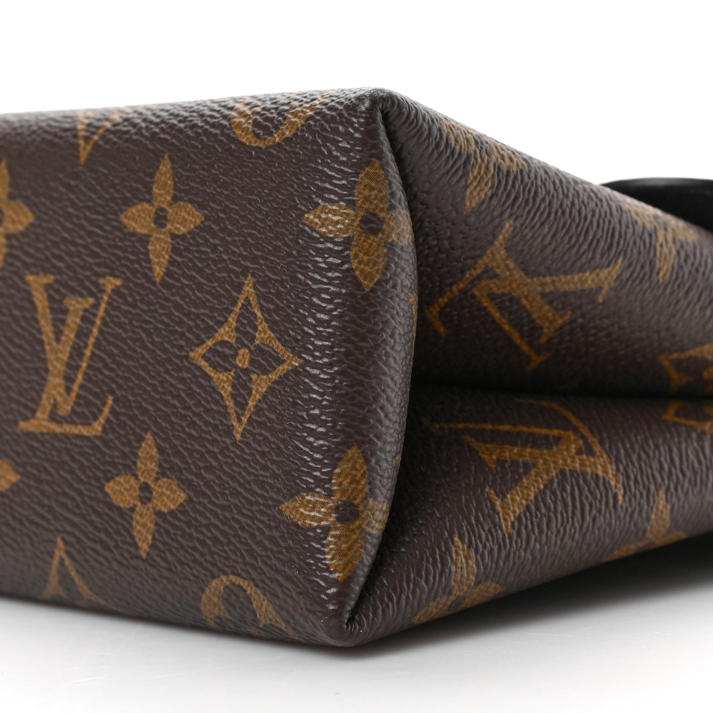 Monogram Locky BB Black