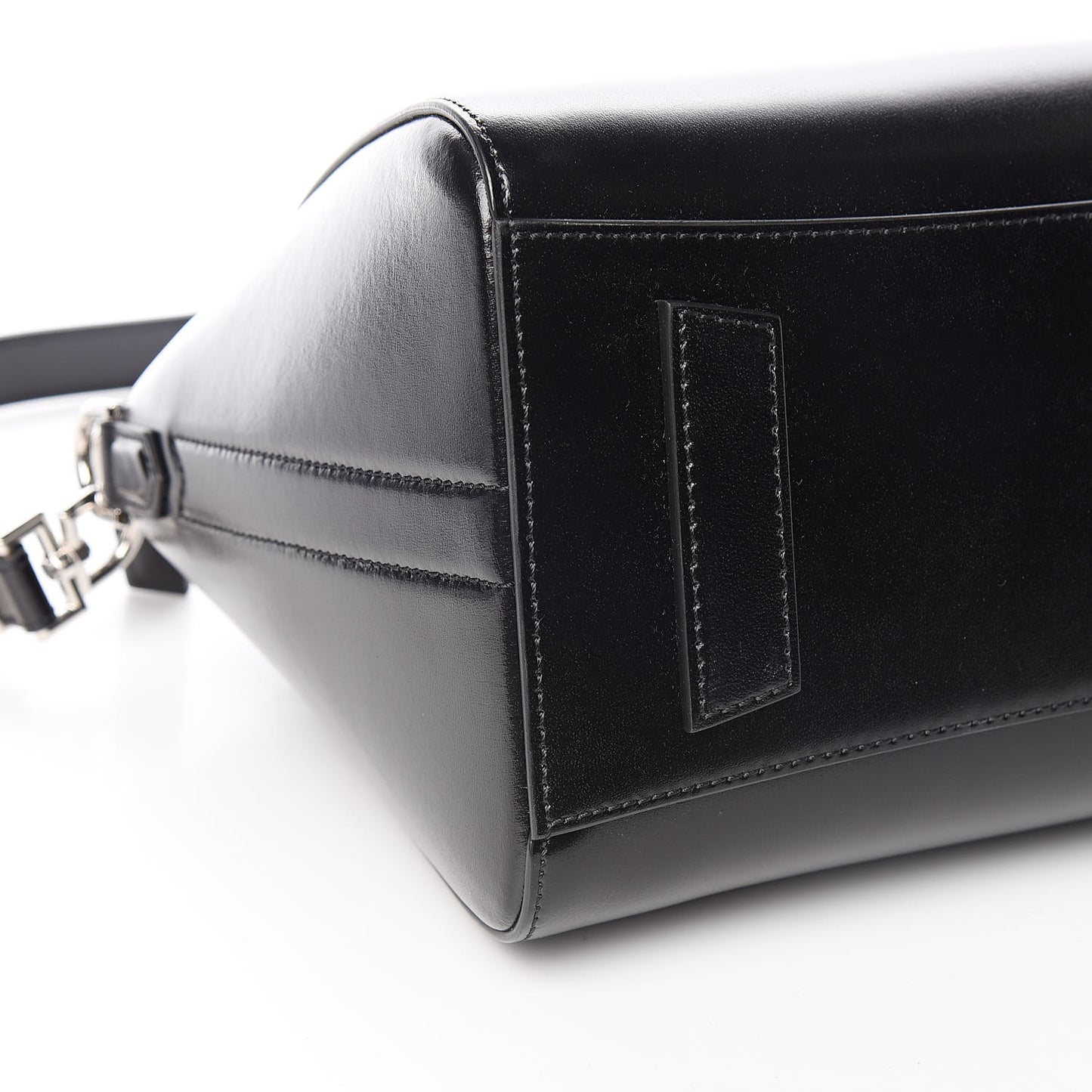 Shiny Lord Calfskin Small Antigona Black